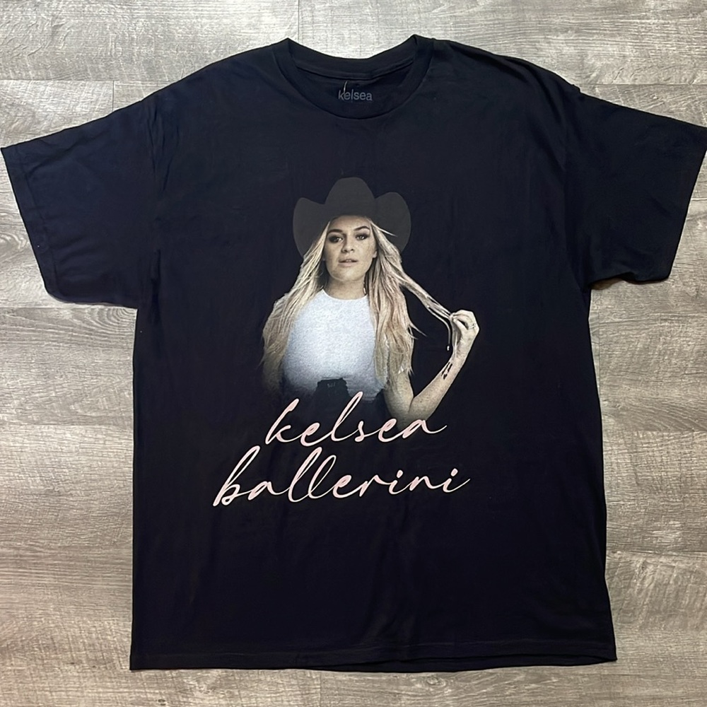 NWT Kelsea Ballerini Concert Tee